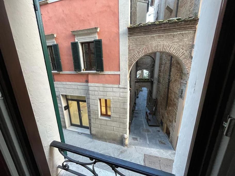 A Due Passi Da Piazza Grande Apartment Montepulciano Ngoại thất bức ảnh