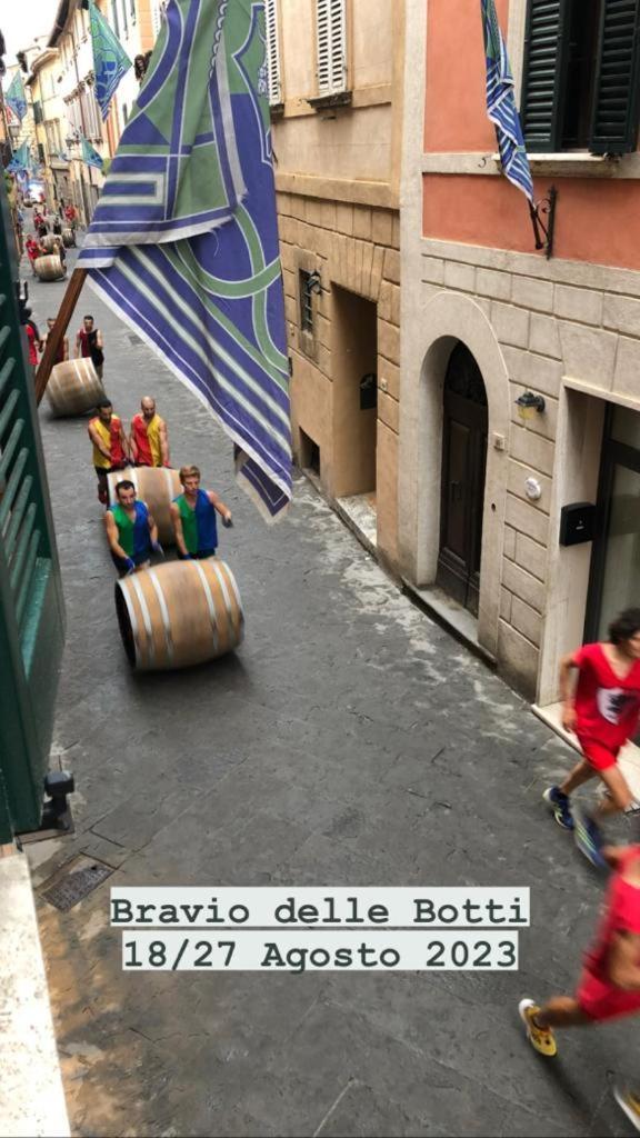 A Due Passi Da Piazza Grande Apartment Montepulciano Ngoại thất bức ảnh